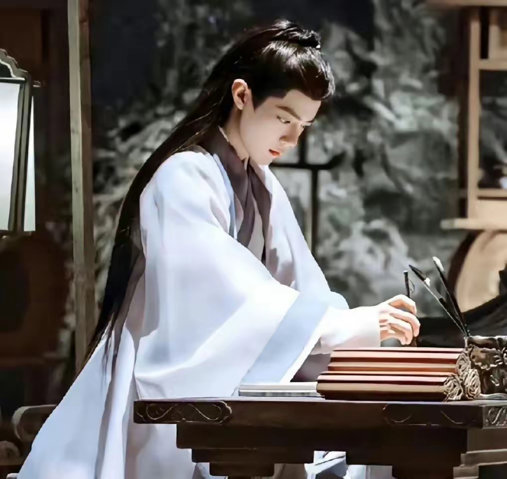 《梅花引》,悬疑武打,甜宠强撩统统上桌, 《梅花引》不仅有肖战,李沁