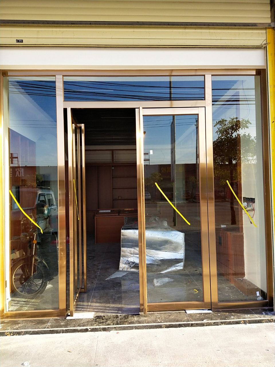 专业安装不锈钢玻璃门