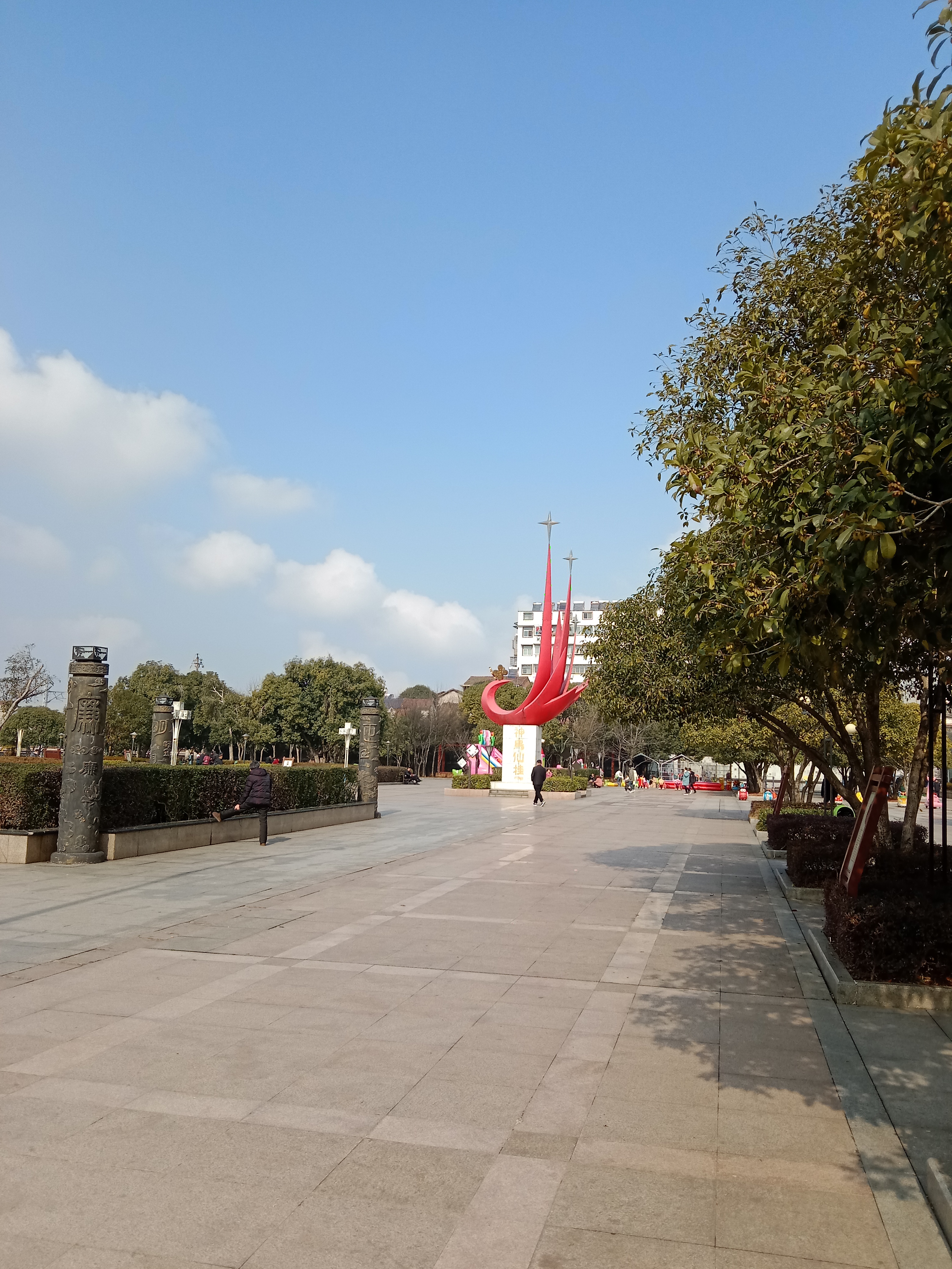 人到中年,这 10 条人性潜规则,请你务必了解: