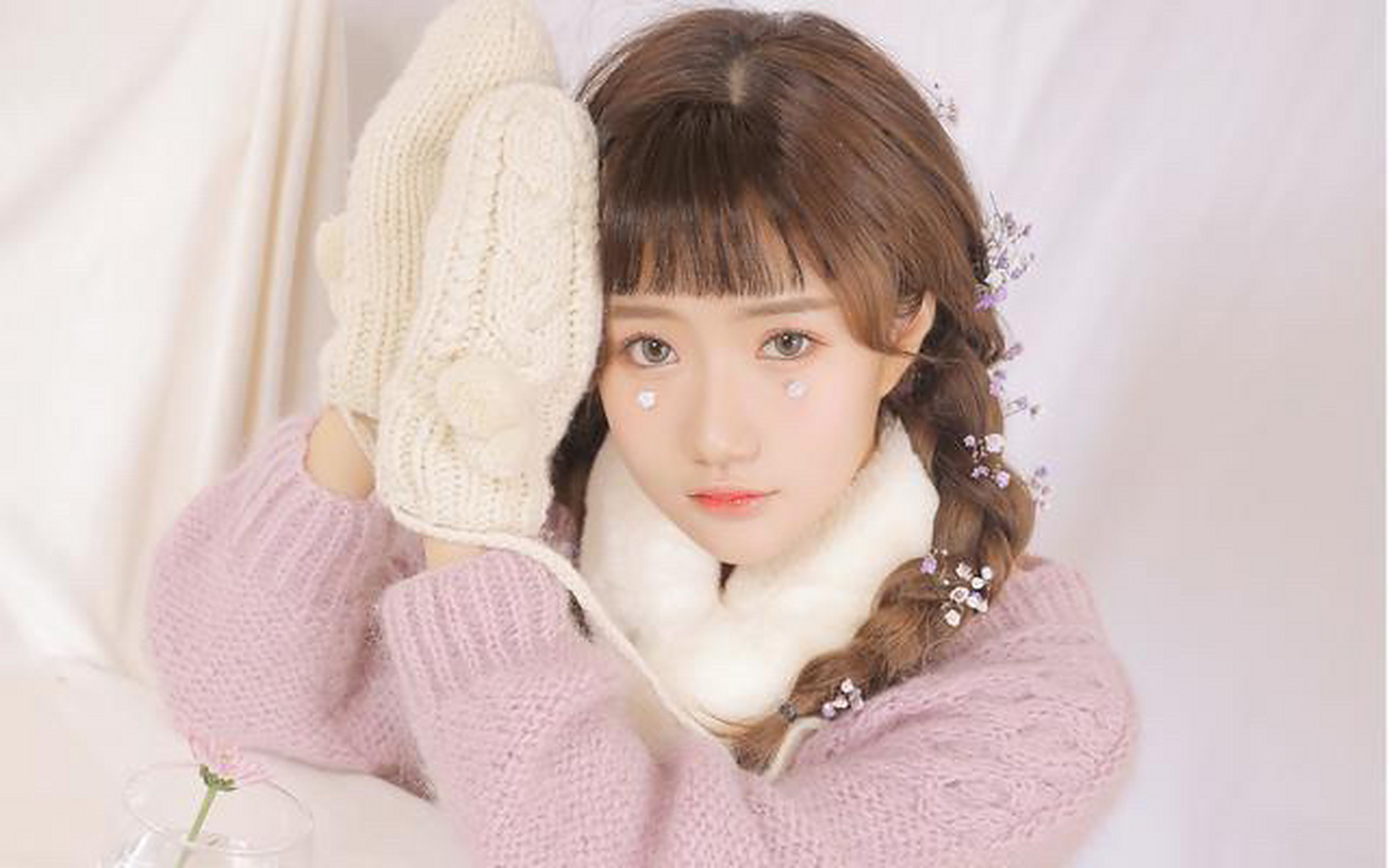 "小露丝很快回答:"这是奶奶给乞丐的废纸.