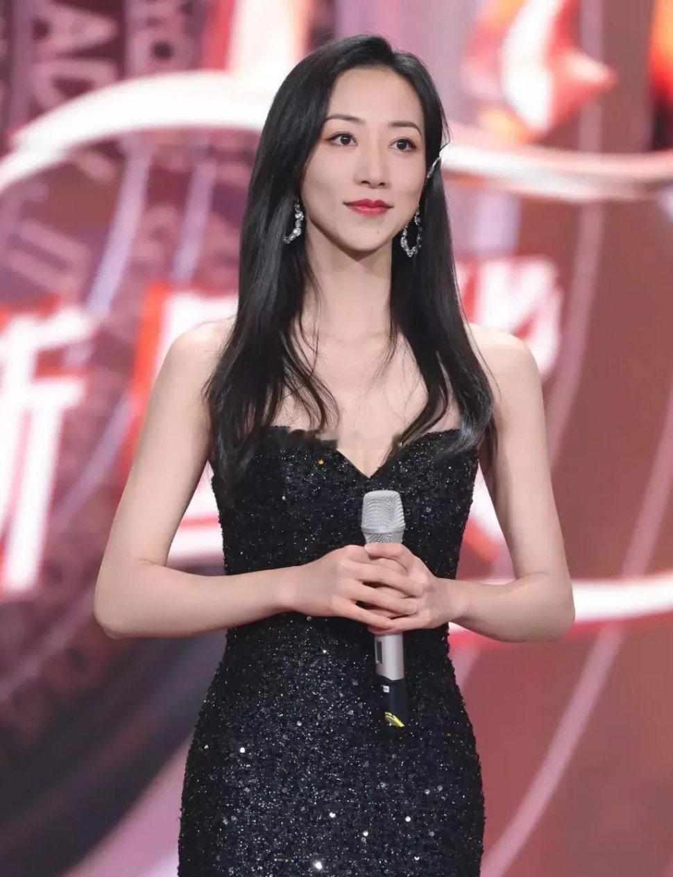 你能看得出来,照片上这个漂亮女子,是年轻时的韩雪吗?