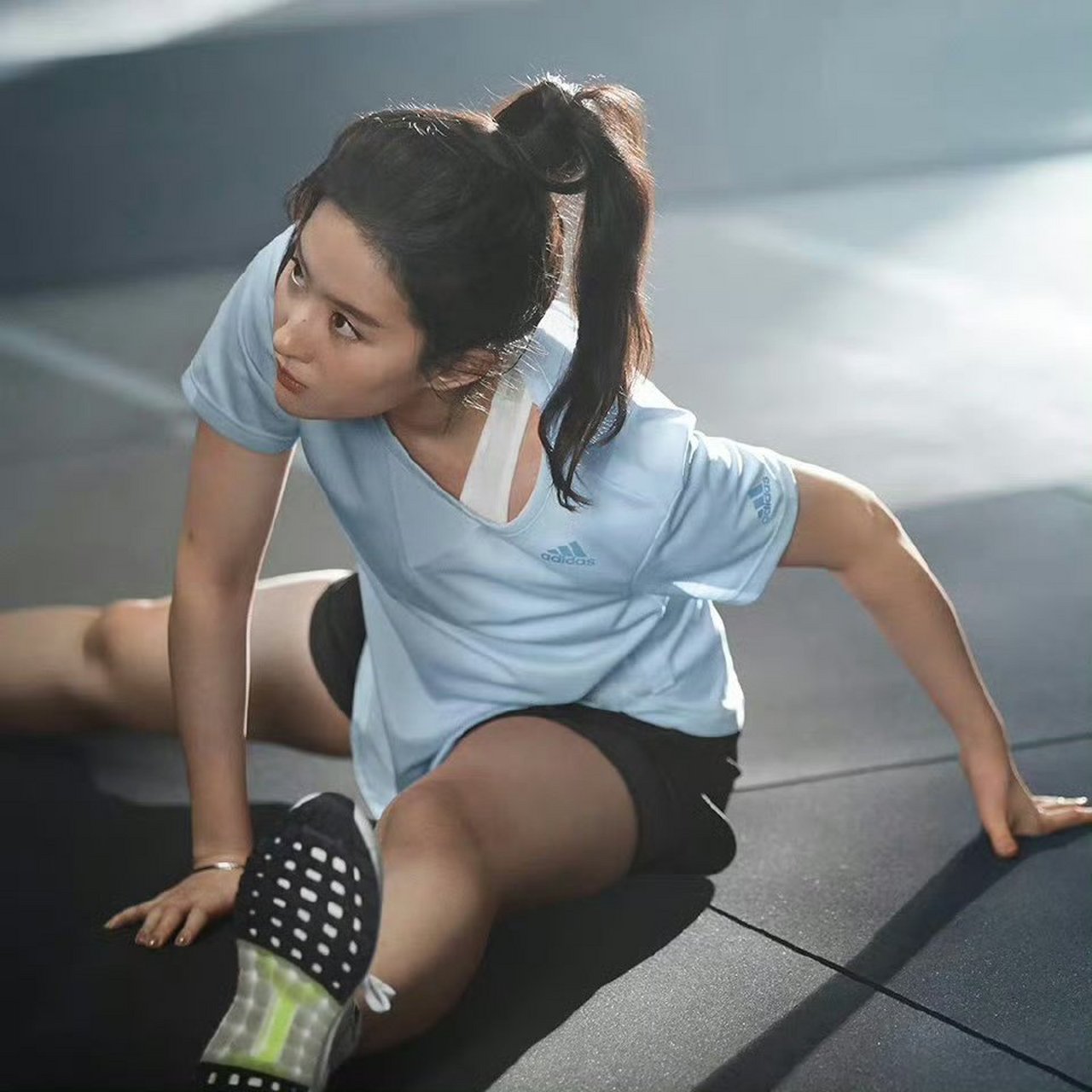 如果刘亦菲是我的教练,那我天天都去健身.