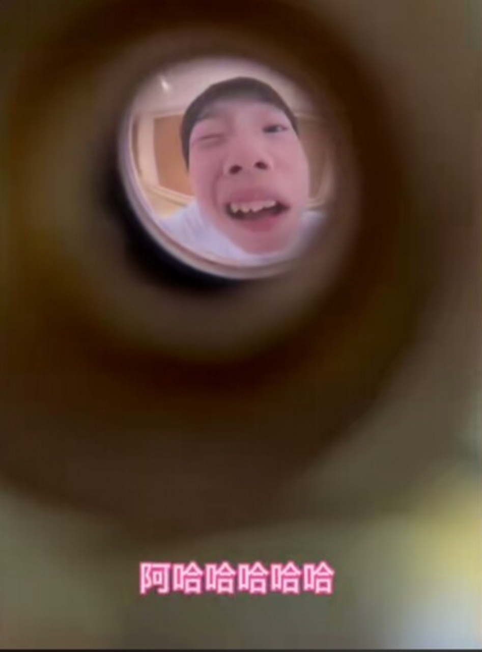 张典典 啊哈哈哈哈哈哈哈(((o(*▽*)o)))