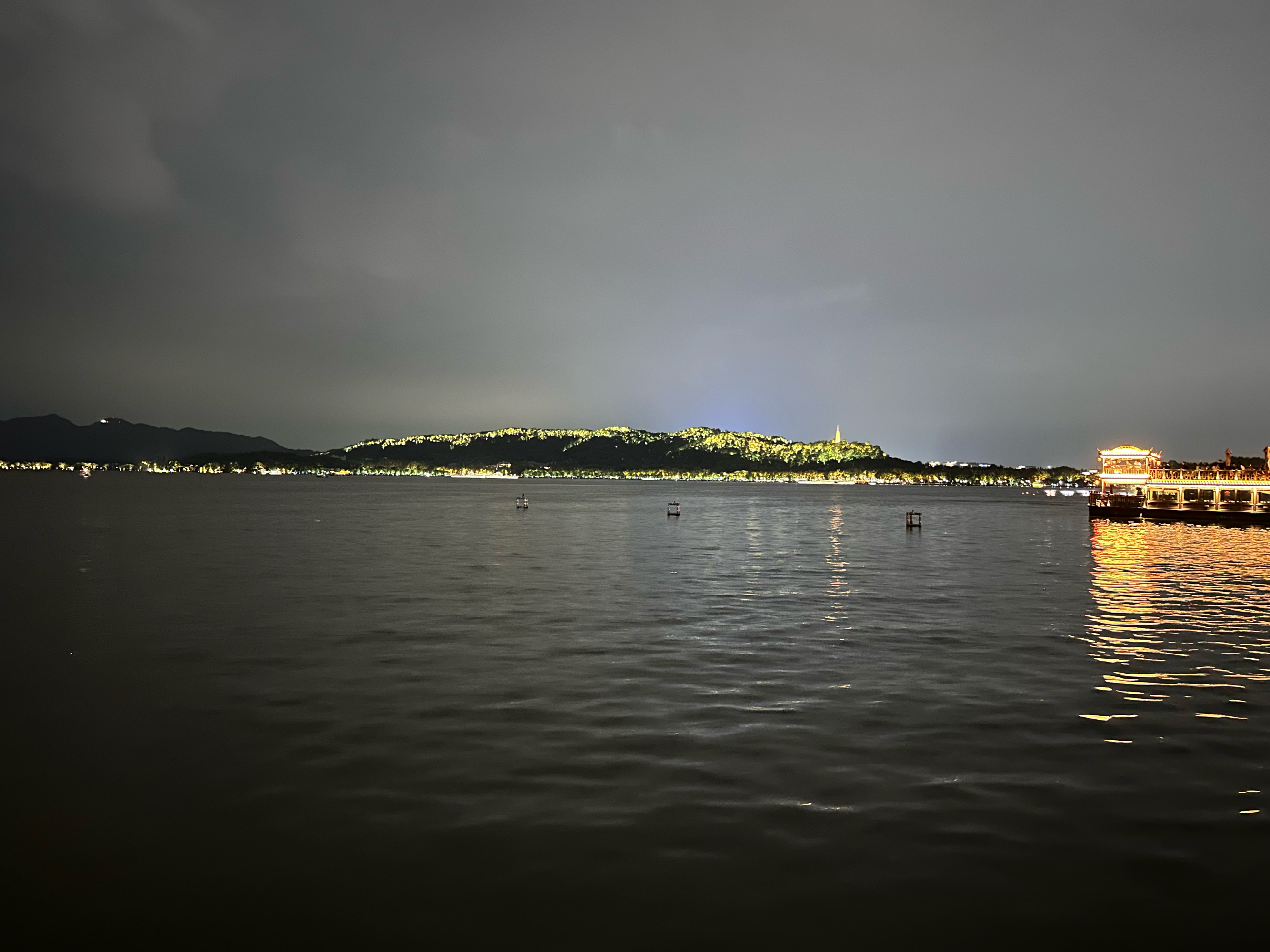 夜晚山水夜景图片图片