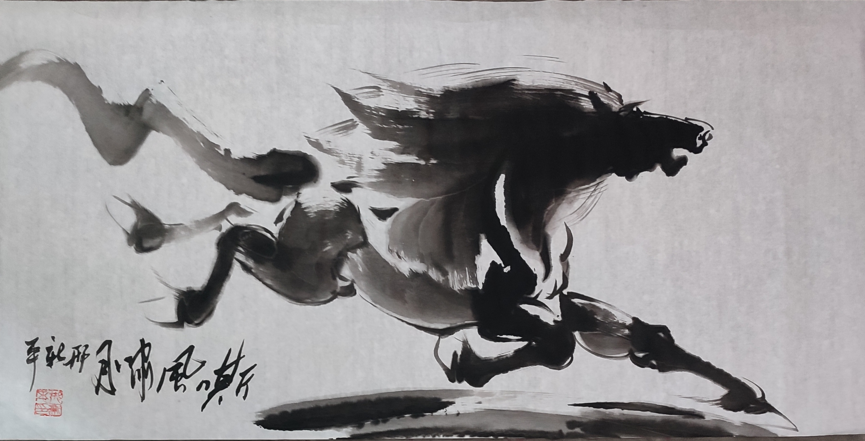 黑白骏马,自由奔腾,不负韶华.邢新平老师作品马到成功#美术作品