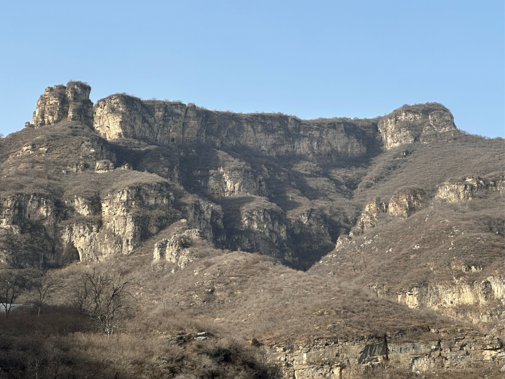 北京房山棺材山,风景秀丽,景色宜人,群山连绵,山峰耸立,北京野山七险