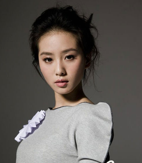 (1)吴签现在在里面挺受罪的,连生日都没办法好好