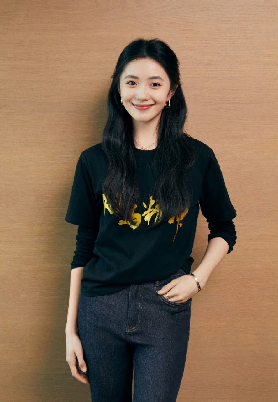 刘浩存清纯的笑容太适合大荧幕了