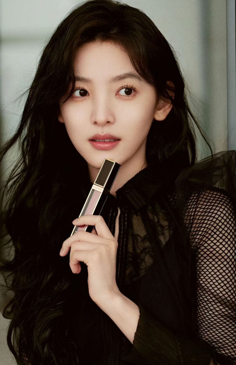 章若楠的品牌造型看着好清纯唯美,你感觉怎么样?