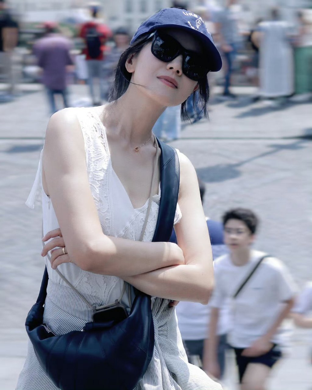 高圆圆街拍来了,你感觉怎么样?