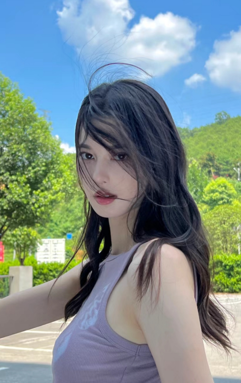 周子琳的眼睛怎么这么亮?突然发现有点像辛芷蕾[嘻嘻][嘻嘻][嘻嘻]