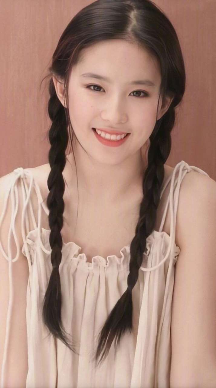 女明星的麻花辫造型来了,你喜欢谁呢?