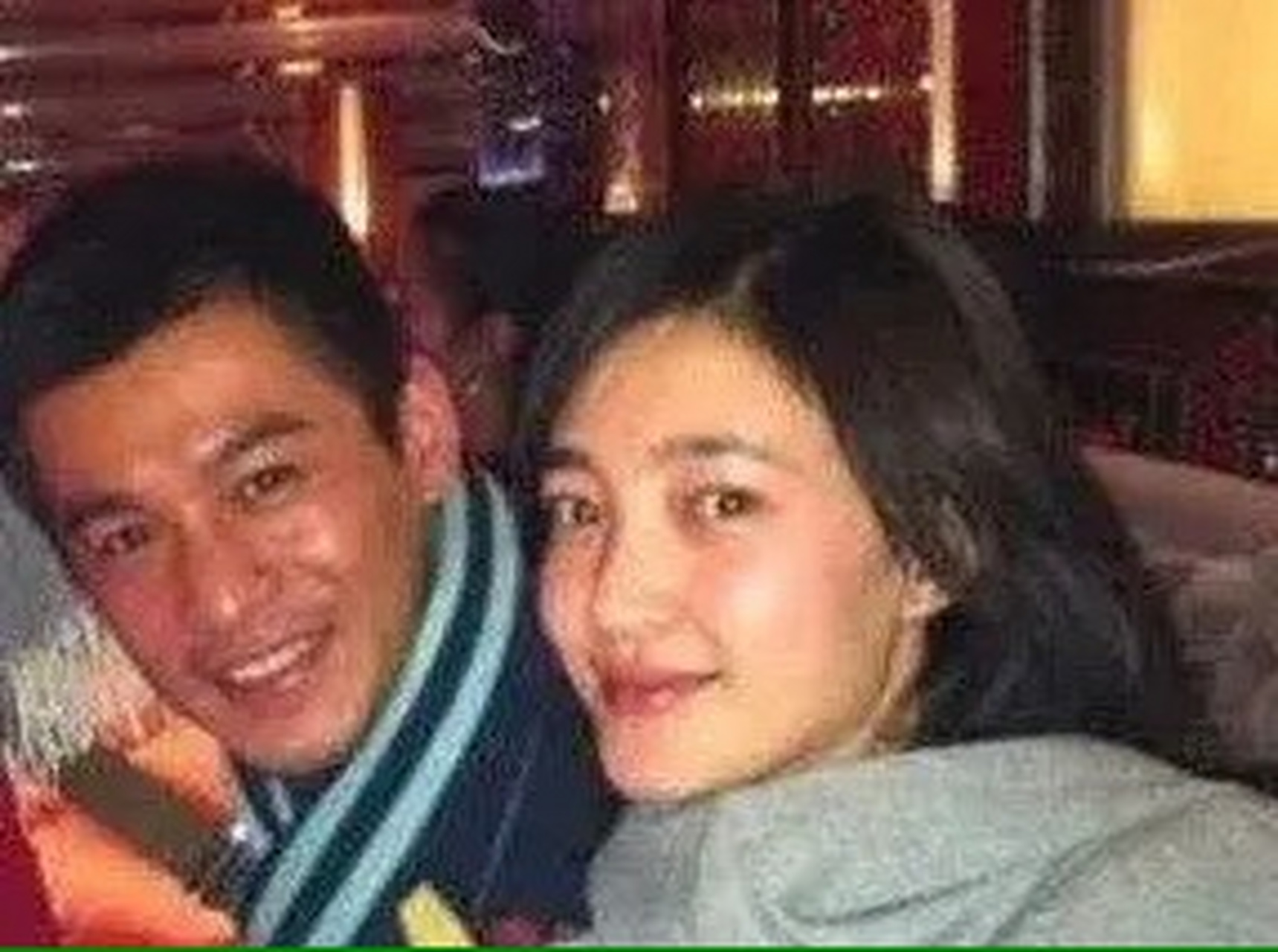 2004年,"素颜女神"王丽坤,乔振宇因《七剑下天山》结缘,经历了八年