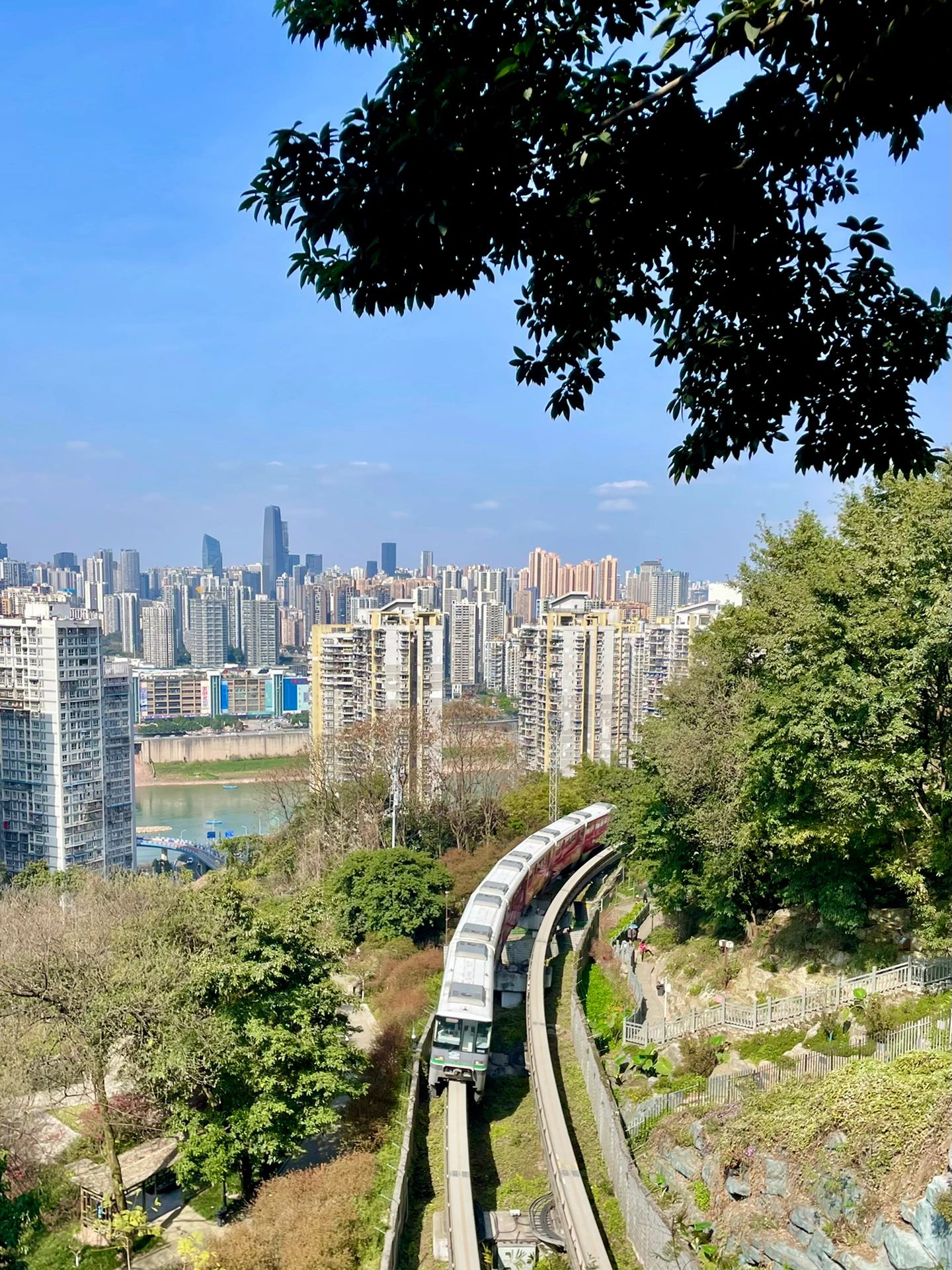 重庆半山崖线步道入口图片