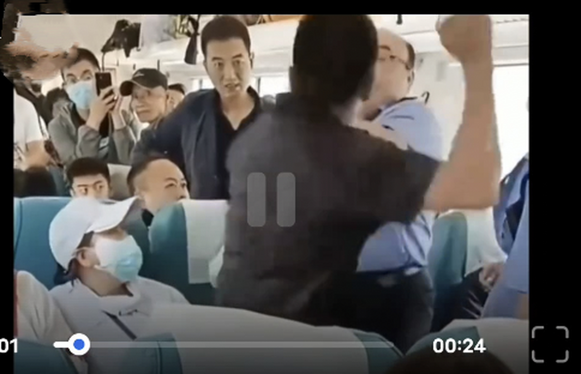 2023年6月17日16时13分,乘坐z105次列车的旅客徐某某(男,36岁)酒后无