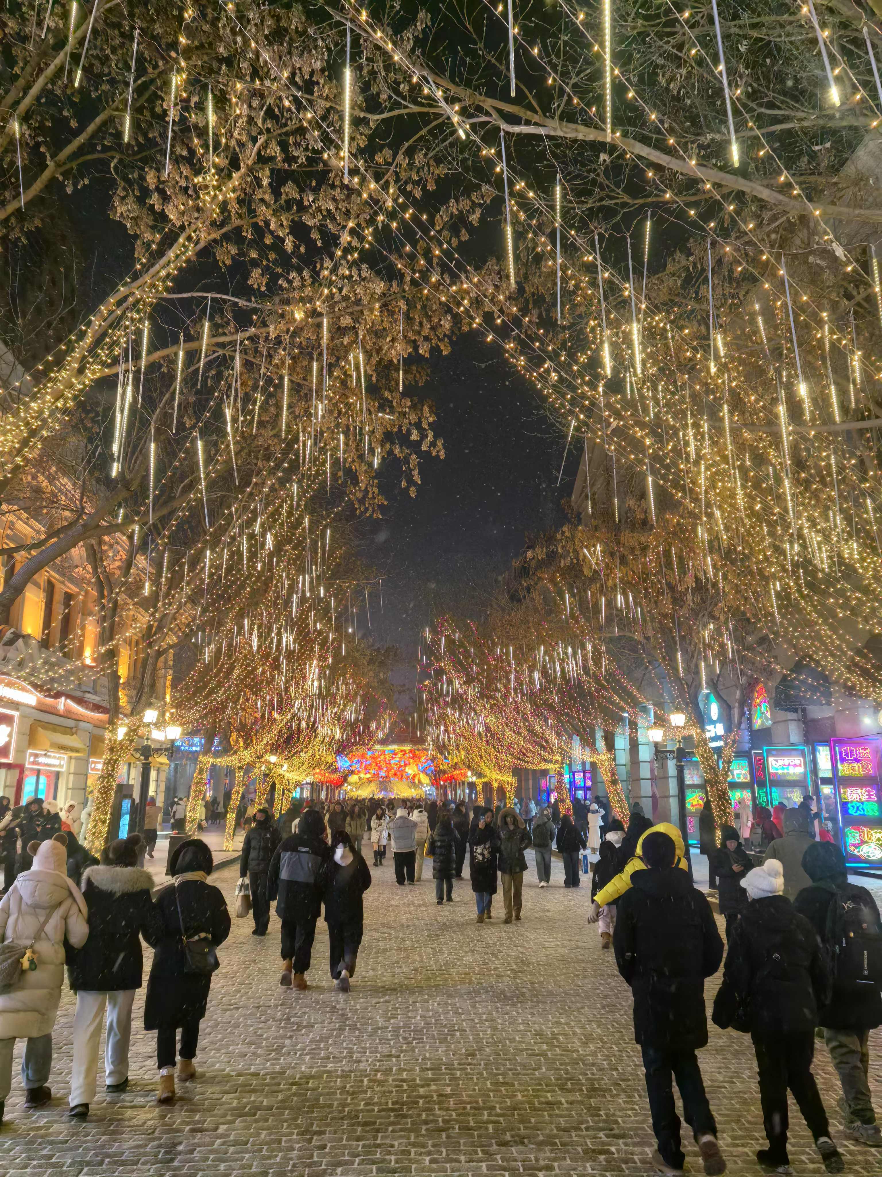 3,运势的改变石河子幸福路步行街老照片市二宫婚纱街街景北京好运街