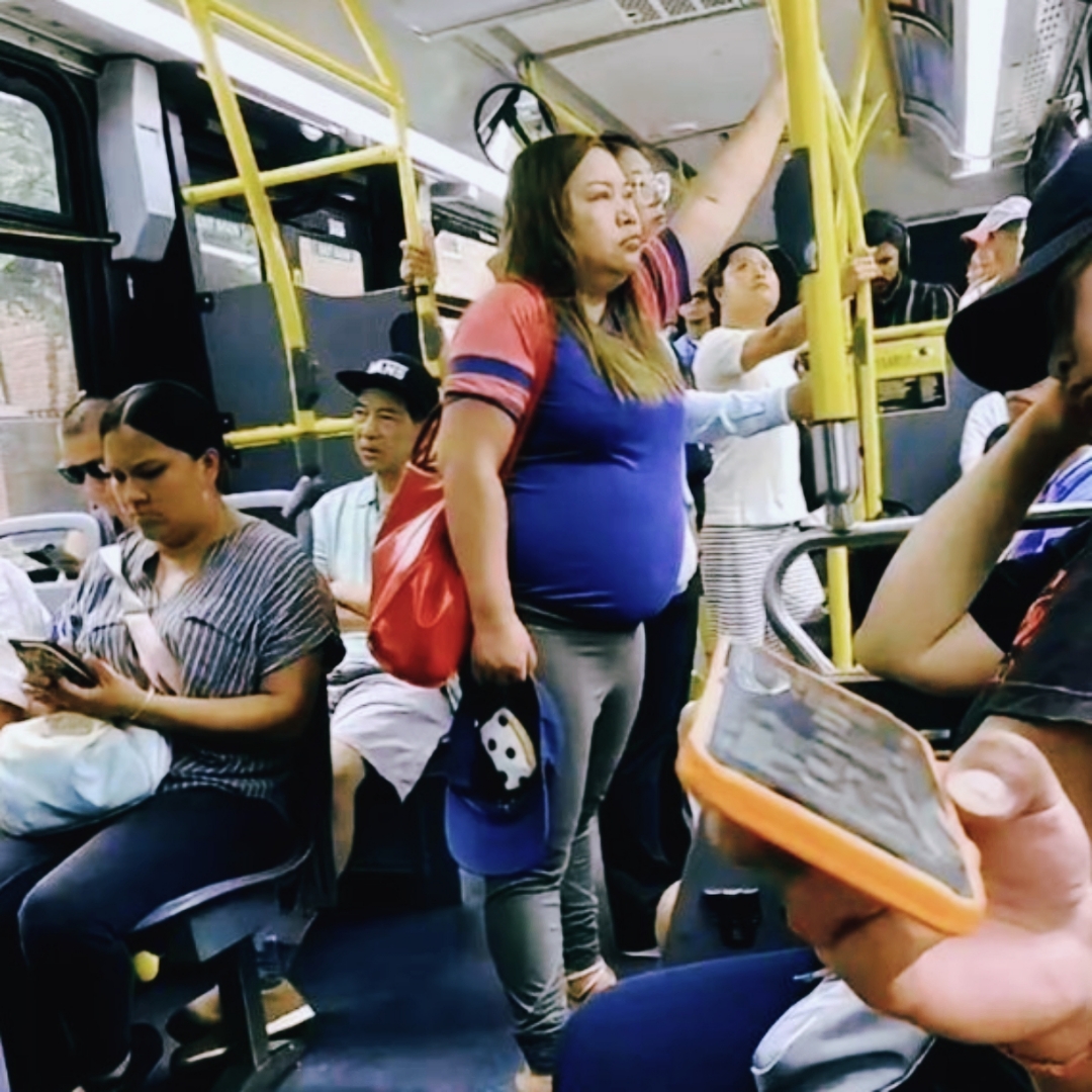 2. 凤姐在美国究竟食用何物?