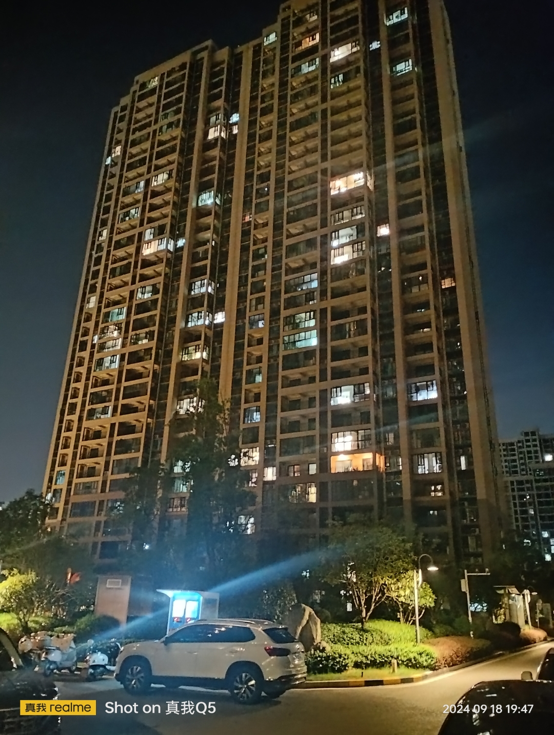 鄂州碧桂园黄金时代小区夜景