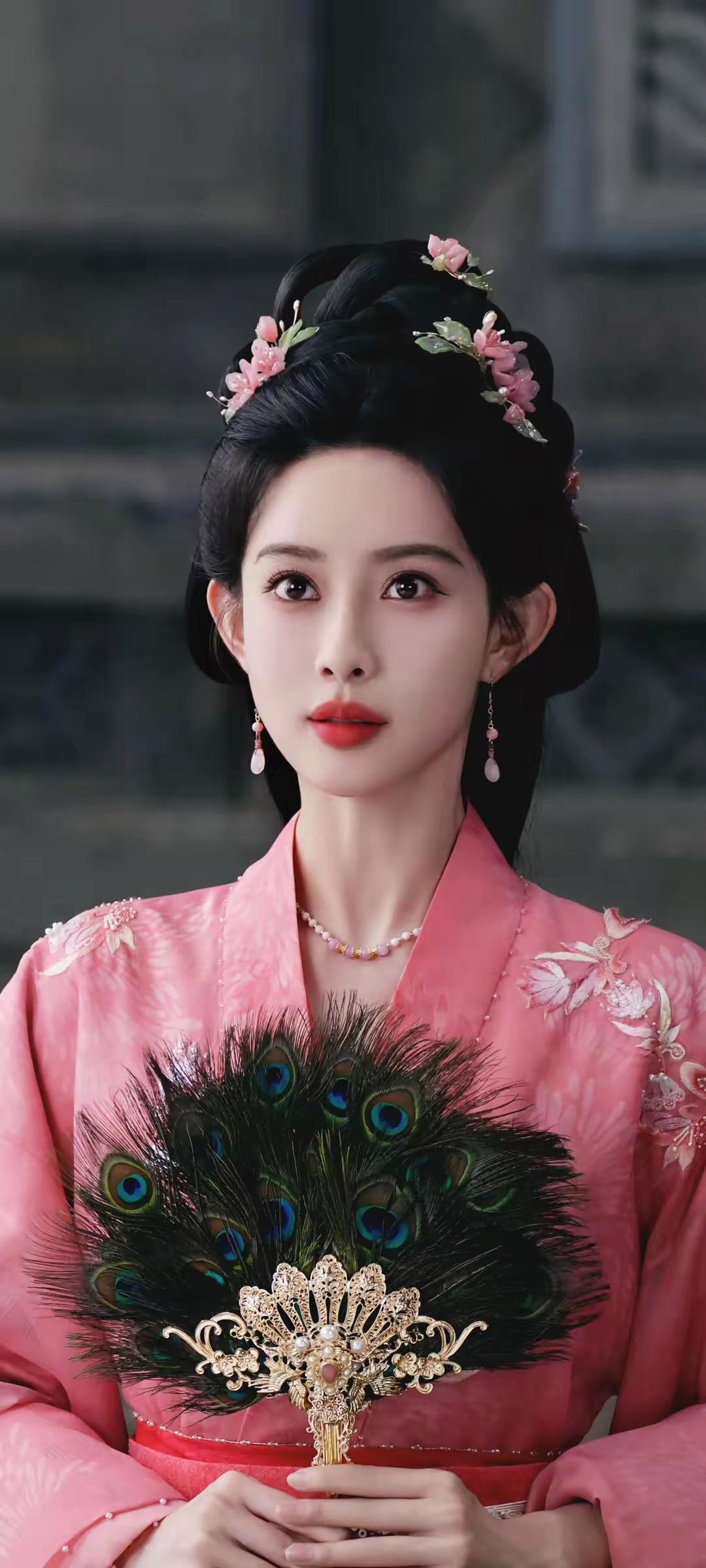 孟子义真适合古装,明艳动人,宛如画中仙子#娱乐最前沿# #八卦娱乐明星