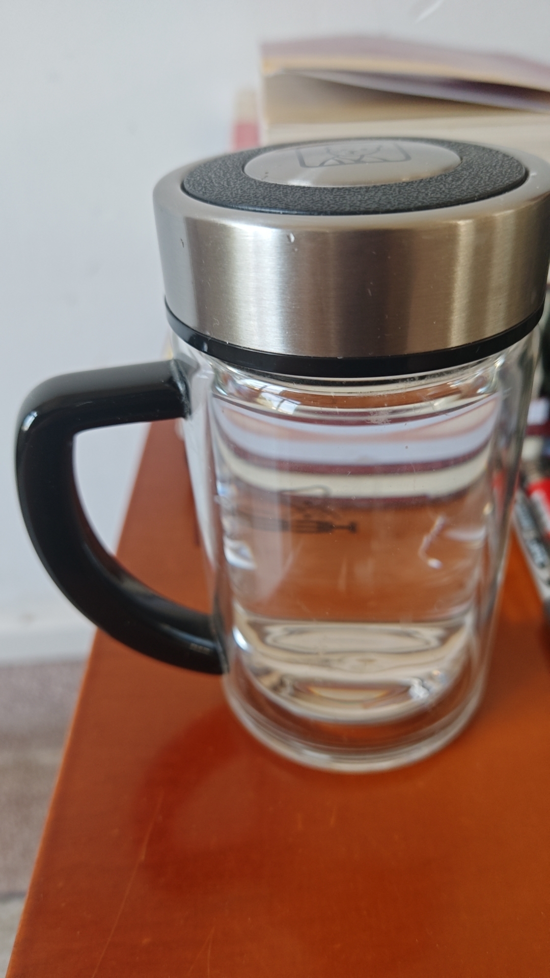 你记住在利益面前,什么都经不起考验