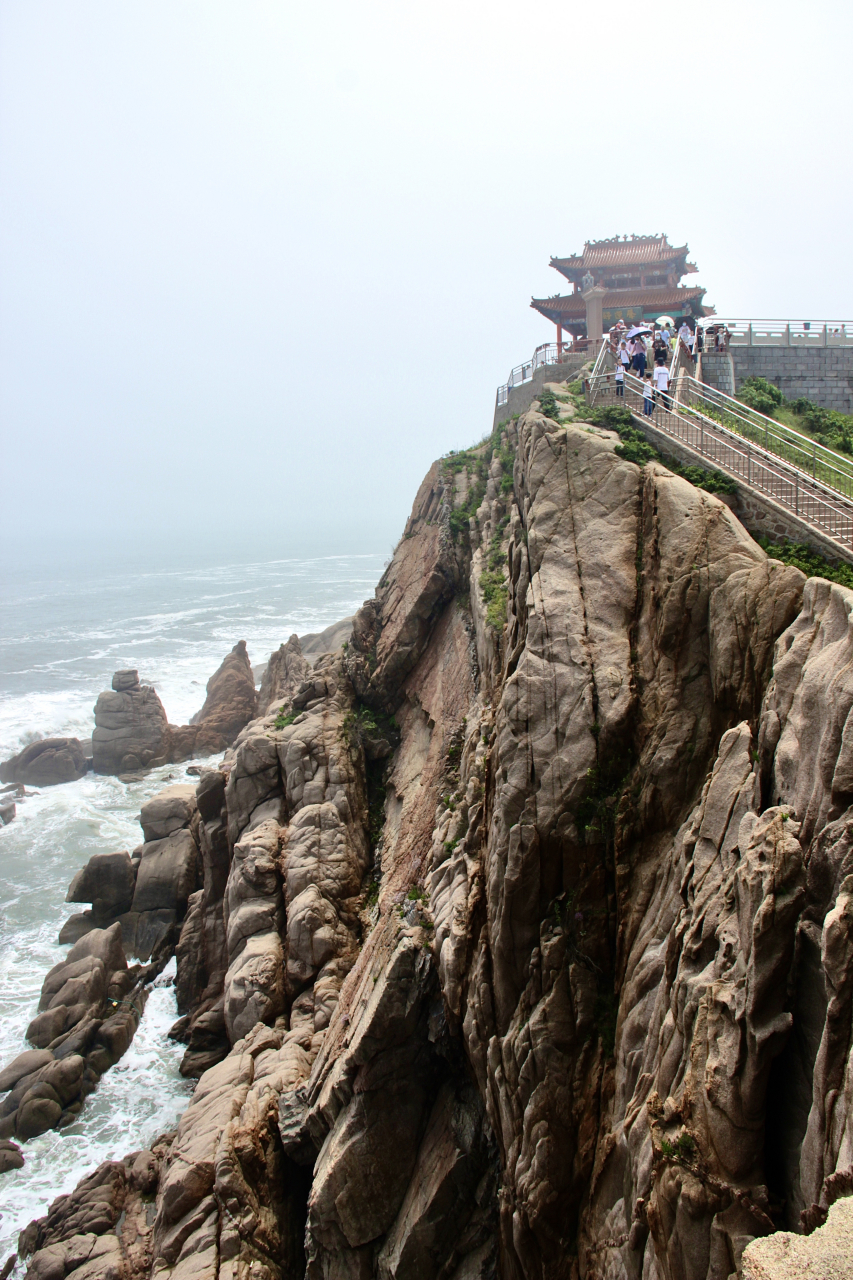 威海成山天尽头景区.