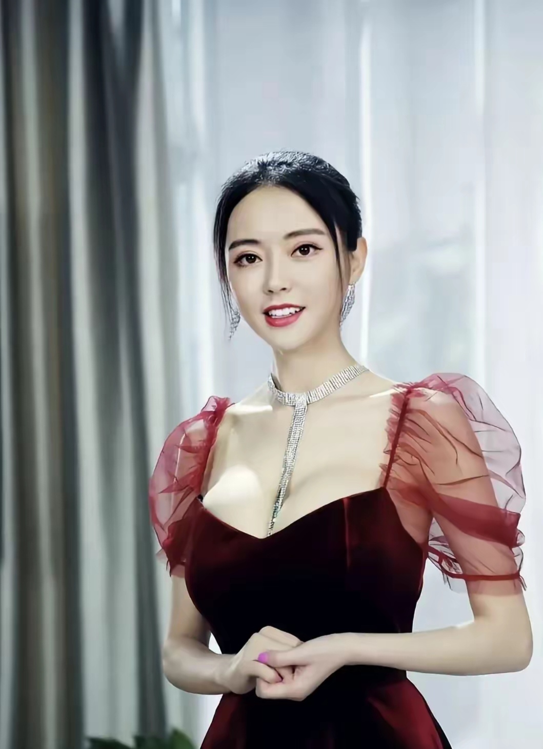 g杯天后 潘春春 这身材真实存在吗?