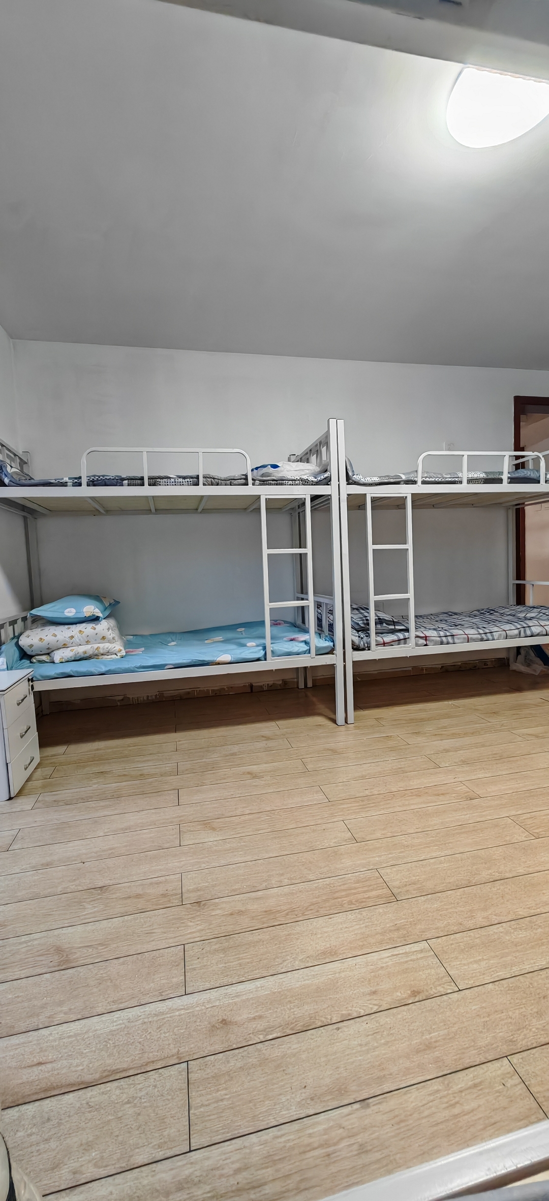 水电网全包,环境干净卫生,家电齐全