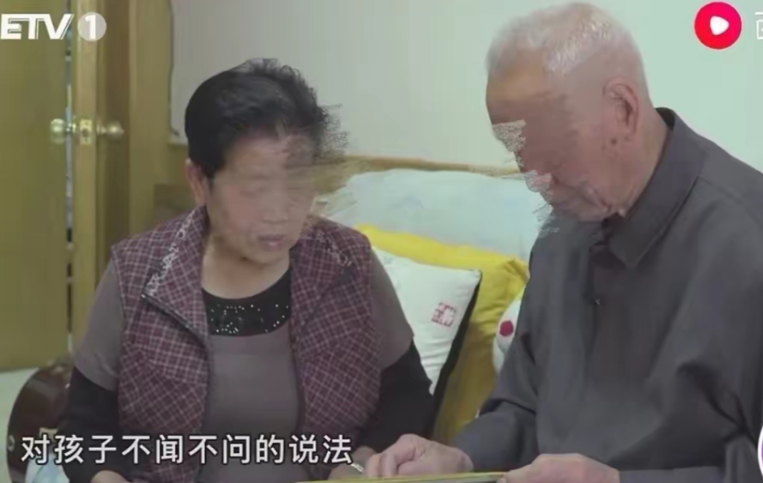 在甘肃,一名男子的妻子不幸去世后,他的岳父母将他们三岁的女儿带走