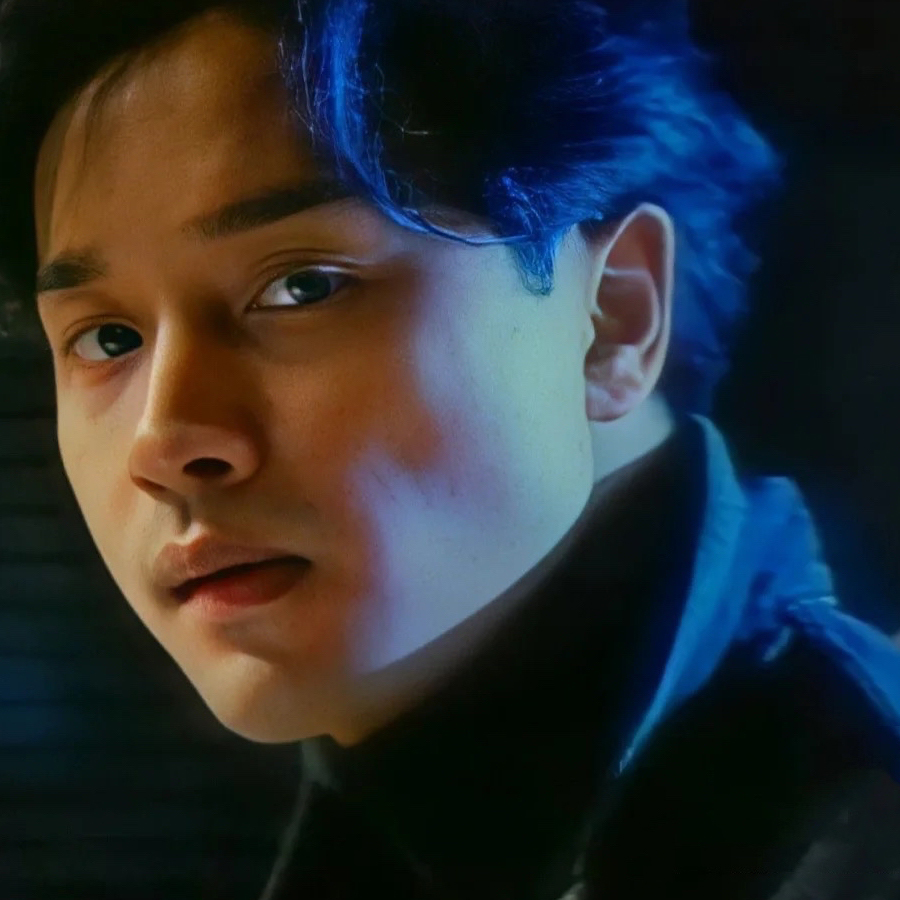 那些年喜欢过的歌手# 哥哥张国荣^时间如风吹不散,你一生灿烂,时隔20