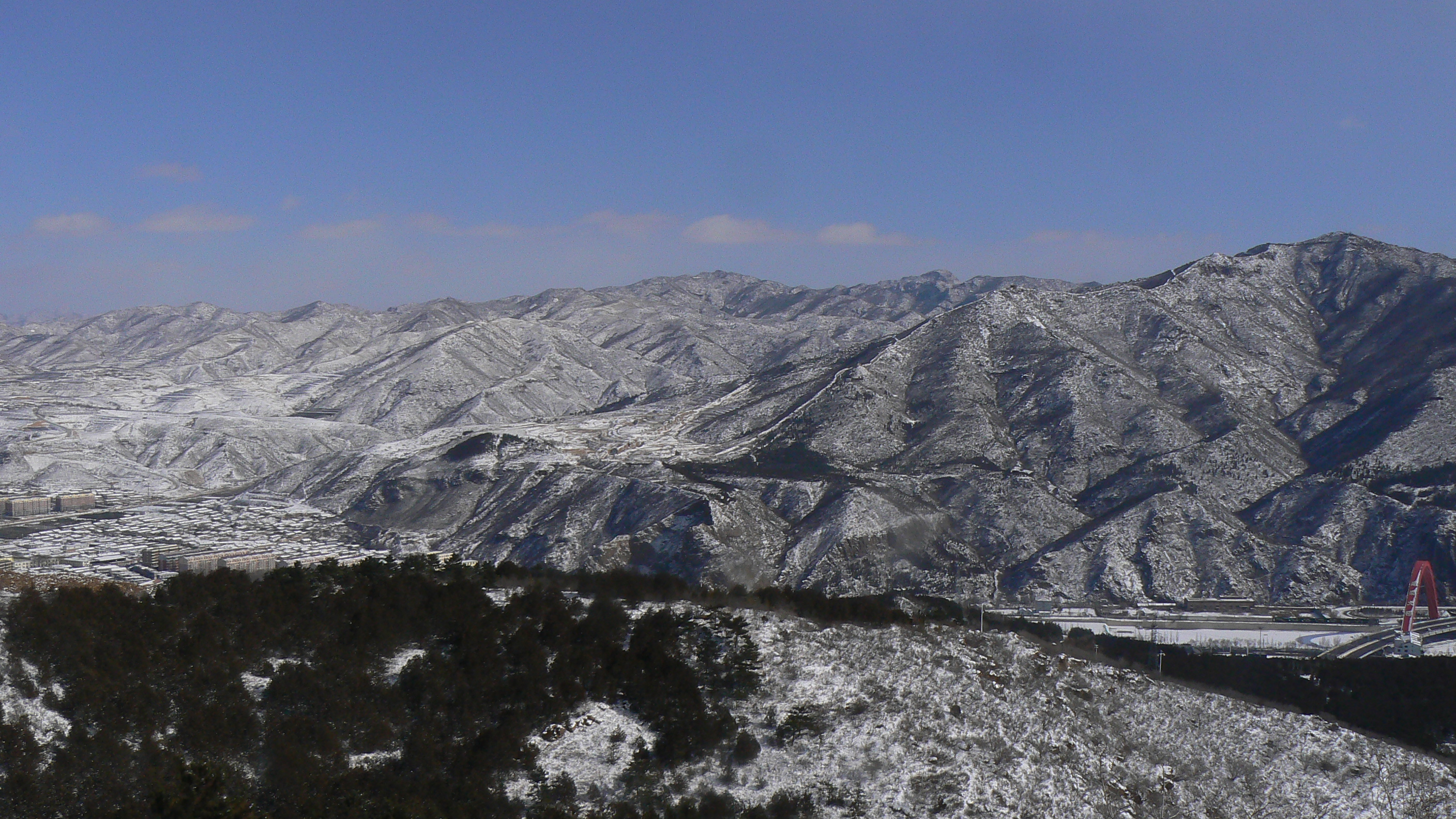 雪晴后的张家口西太平山22.02.14壬寅年正月十四,七九第二天