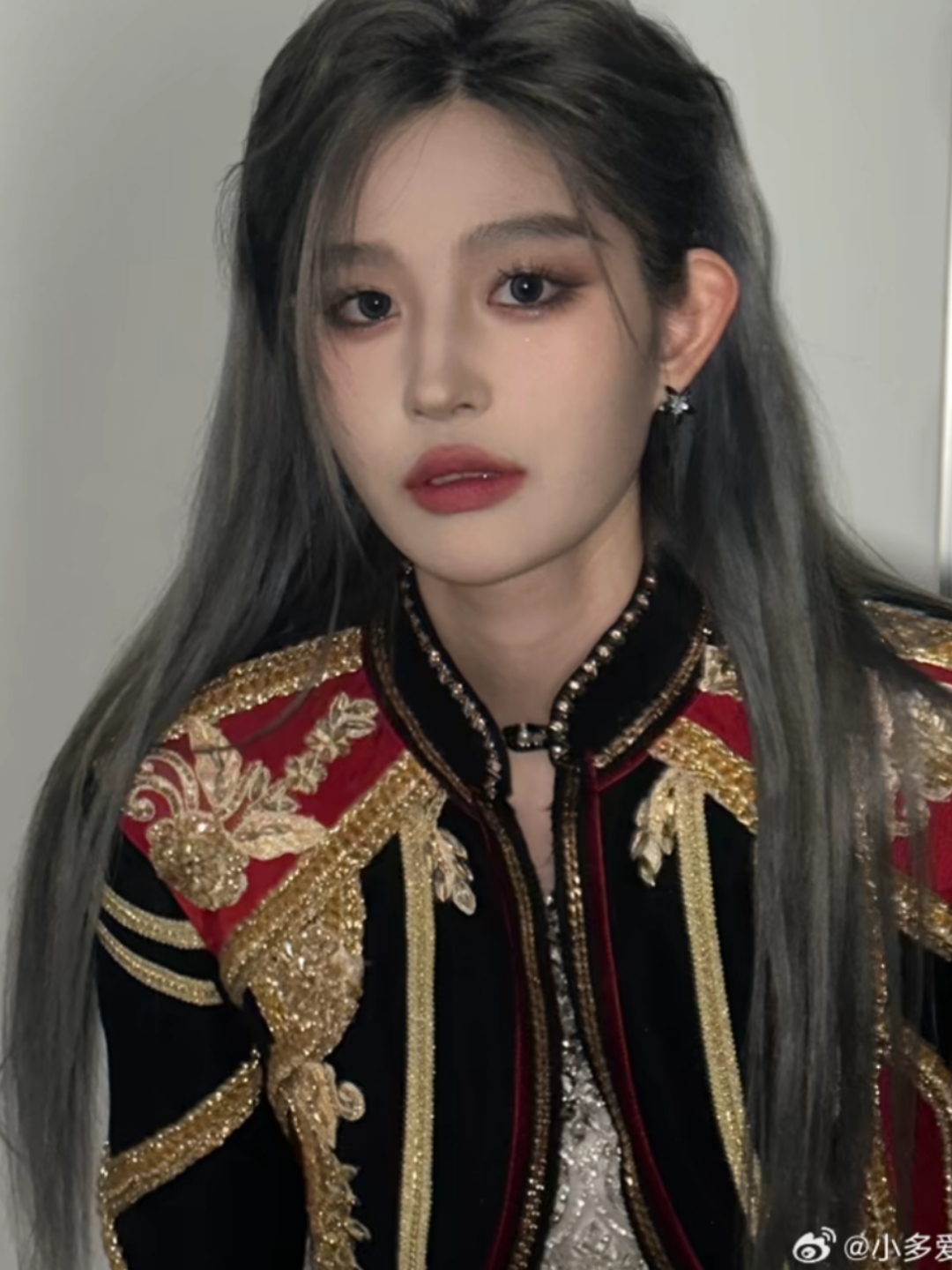 王奕姐姐好帅贴贴王奕