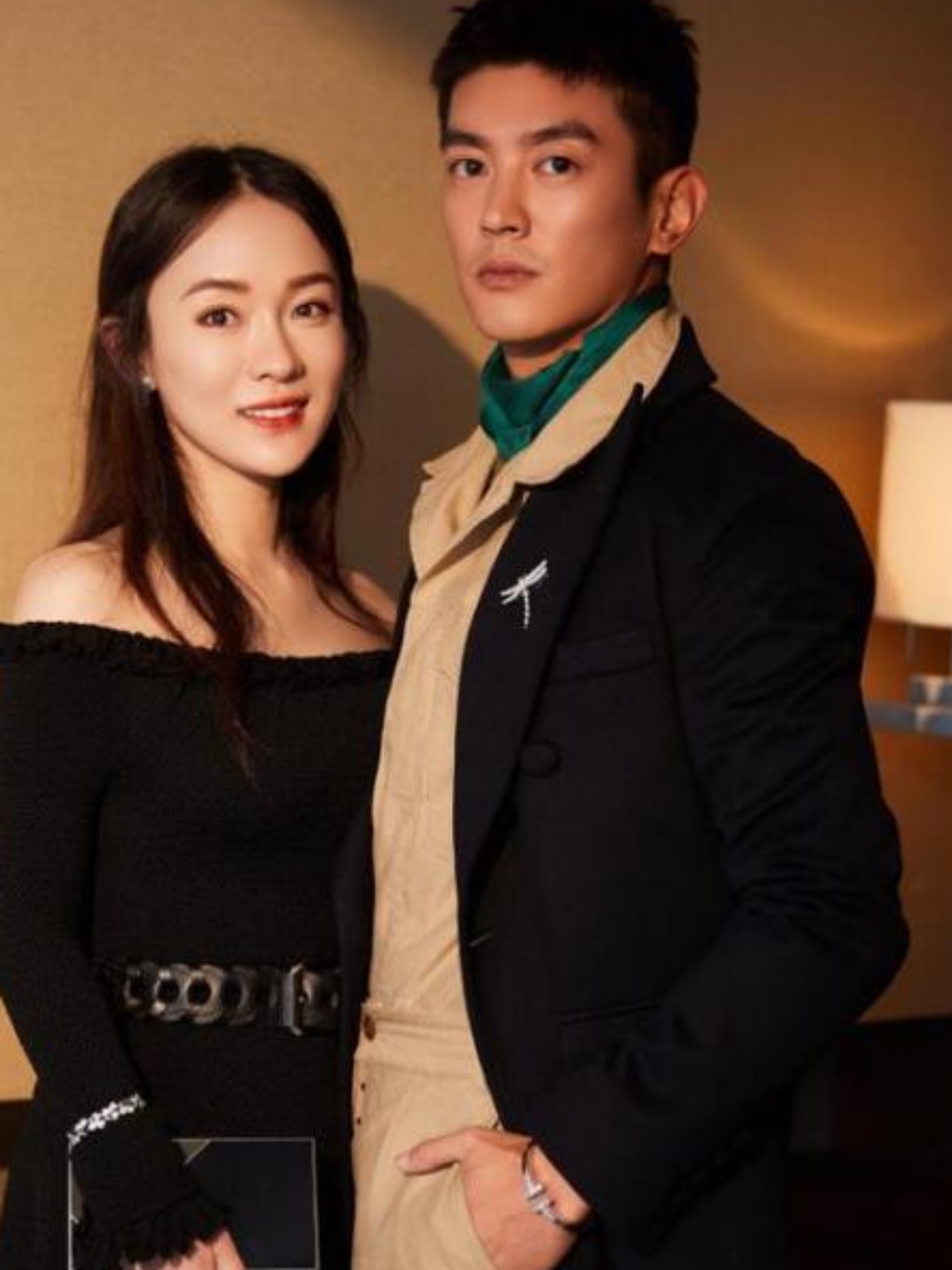 2012年,杜江第一次去霍思燕家过夜,睡到第二天中午才起床,洗完澡后,他