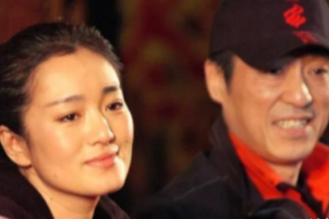 1987年,张艺谋打算拍《红高粱》,女主选择了"胸大臀肥"的史可.