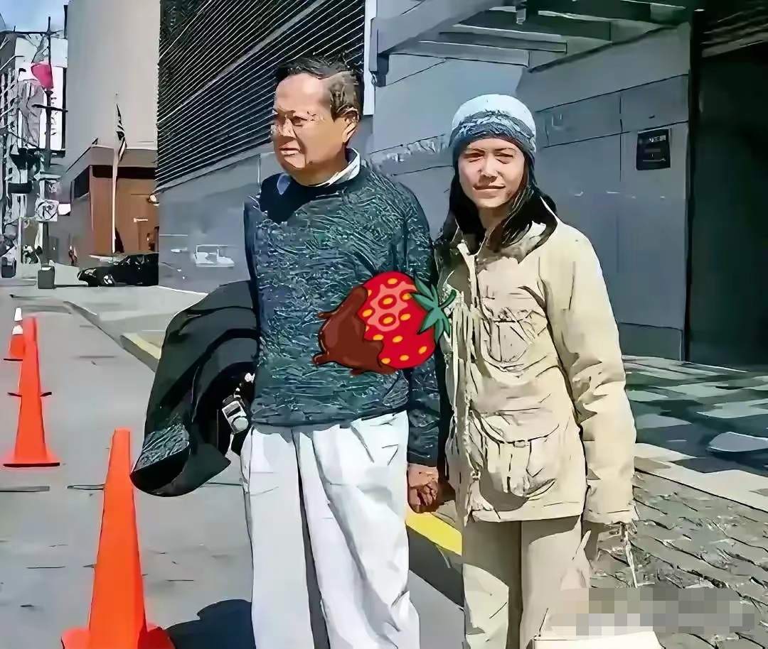 时间过得太快了,转眼间他们两个在一起20年了院士已经102岁了,女士也