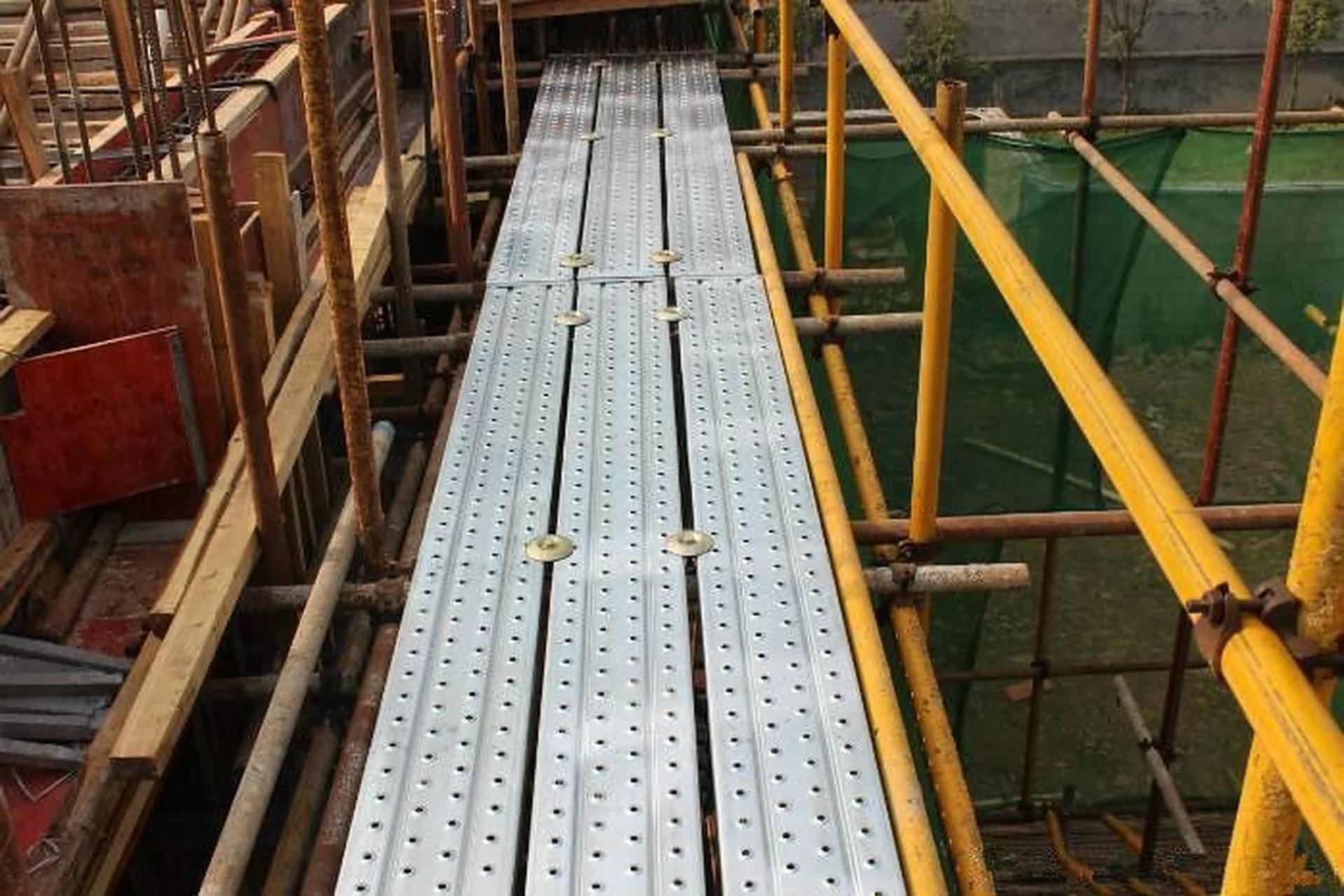 钢脚手板,新型冲孔钢跳板