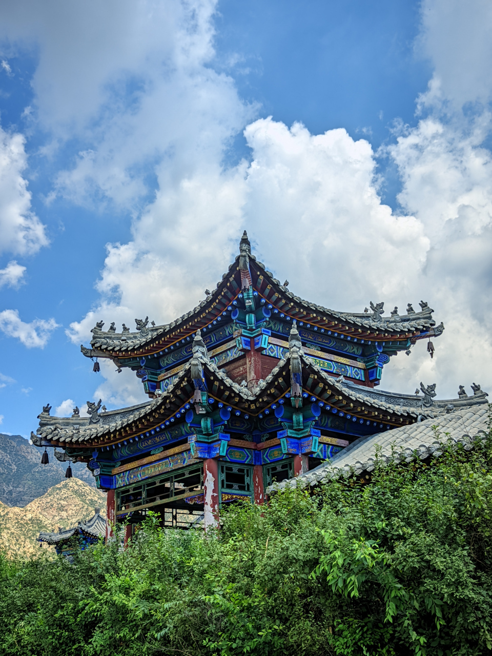 今天参观了美岱召景区,心情无比舒畅.