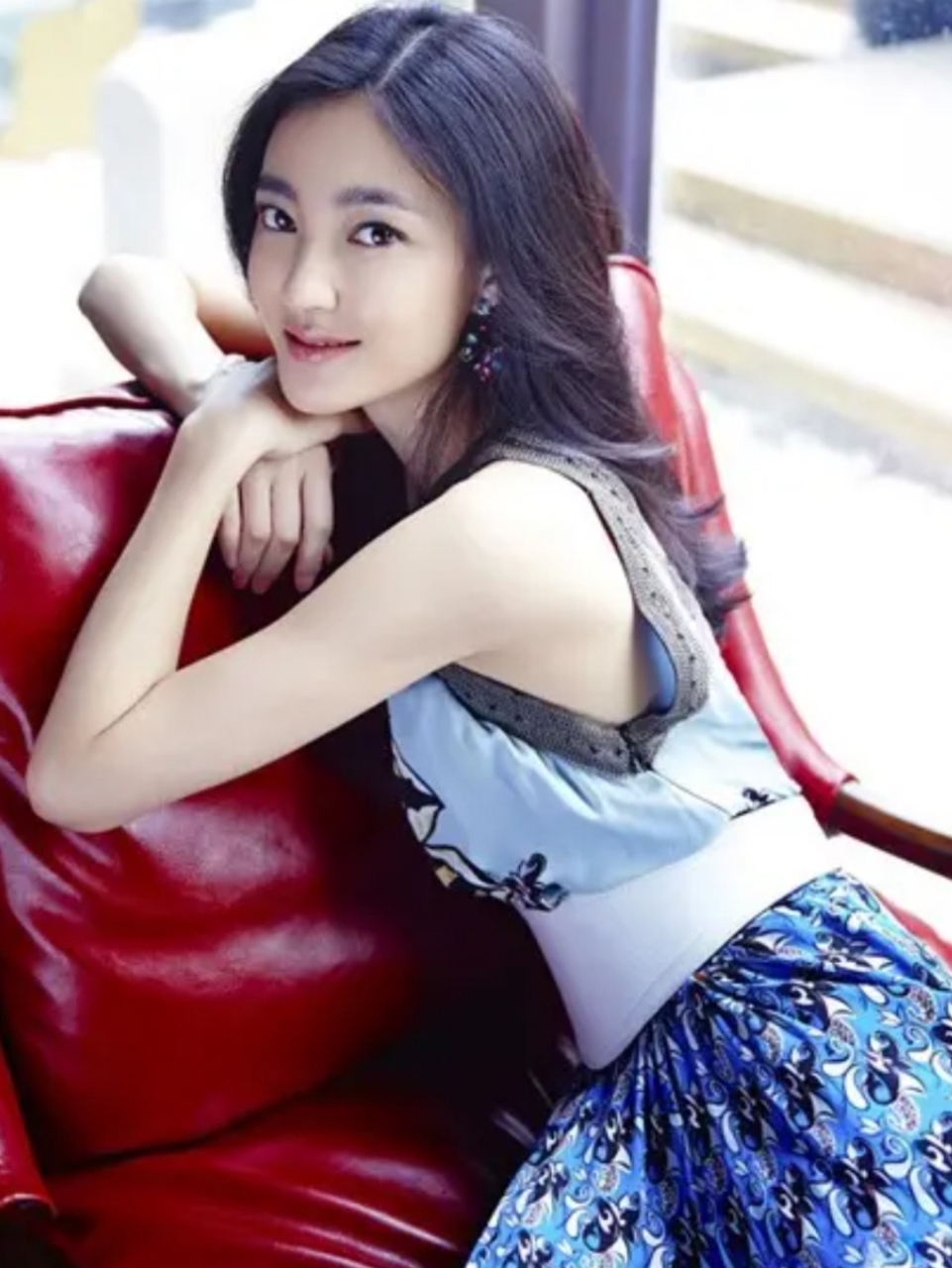 王丽坤,这位曾被誉为"素颜女神"的演艺界佳人.