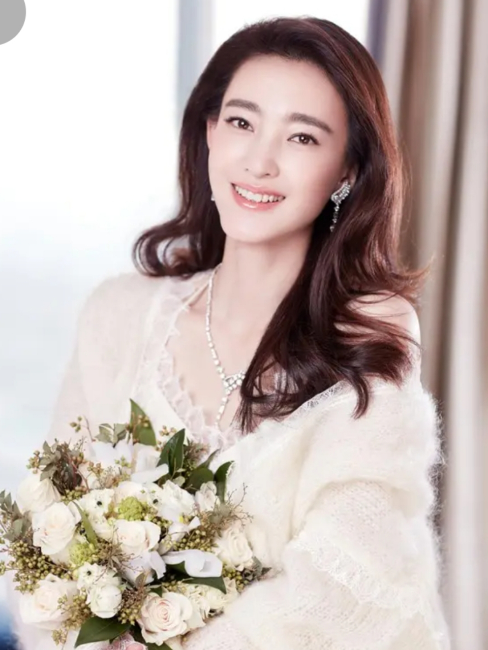 王丽坤,这位曾被誉为"素颜女神"的演艺界佳人.