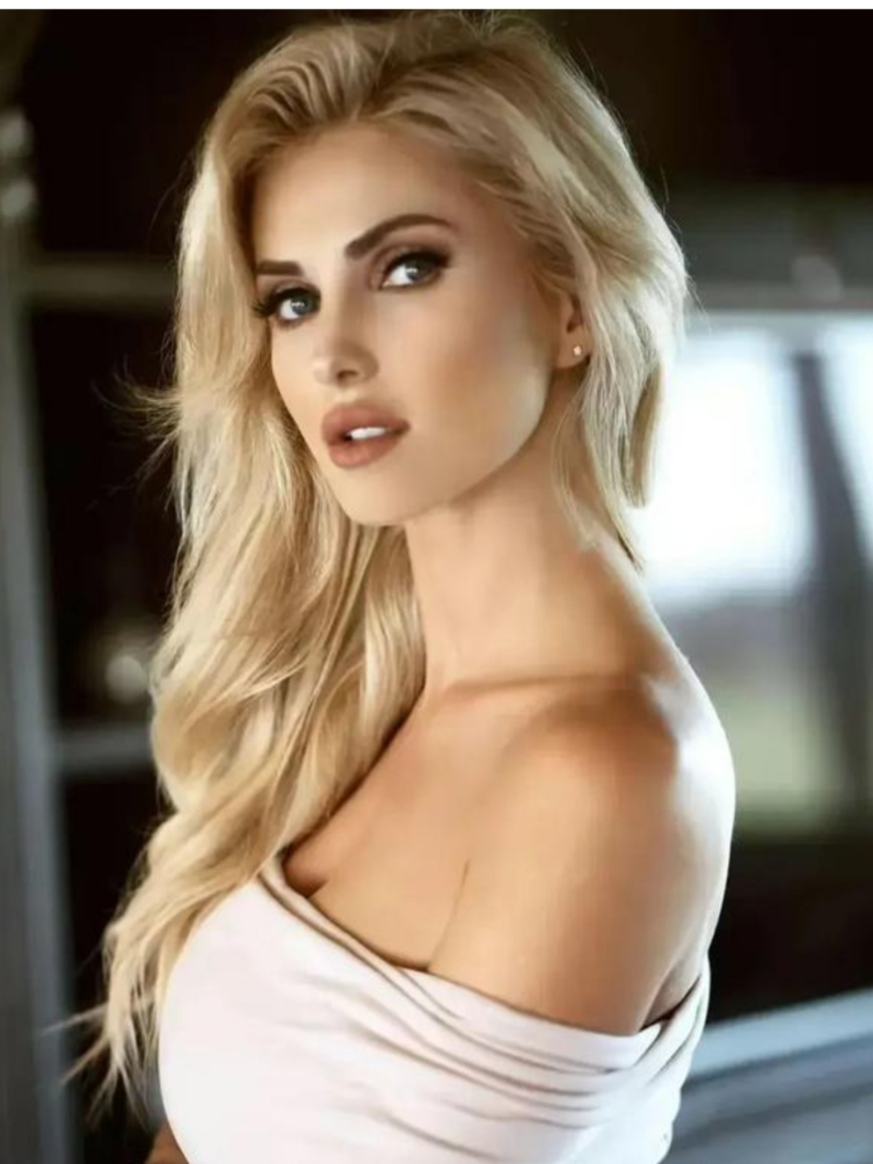 莉安娜·巴特莱特(leanna bartlett),乌克兰第一超模,东欧第一美女.