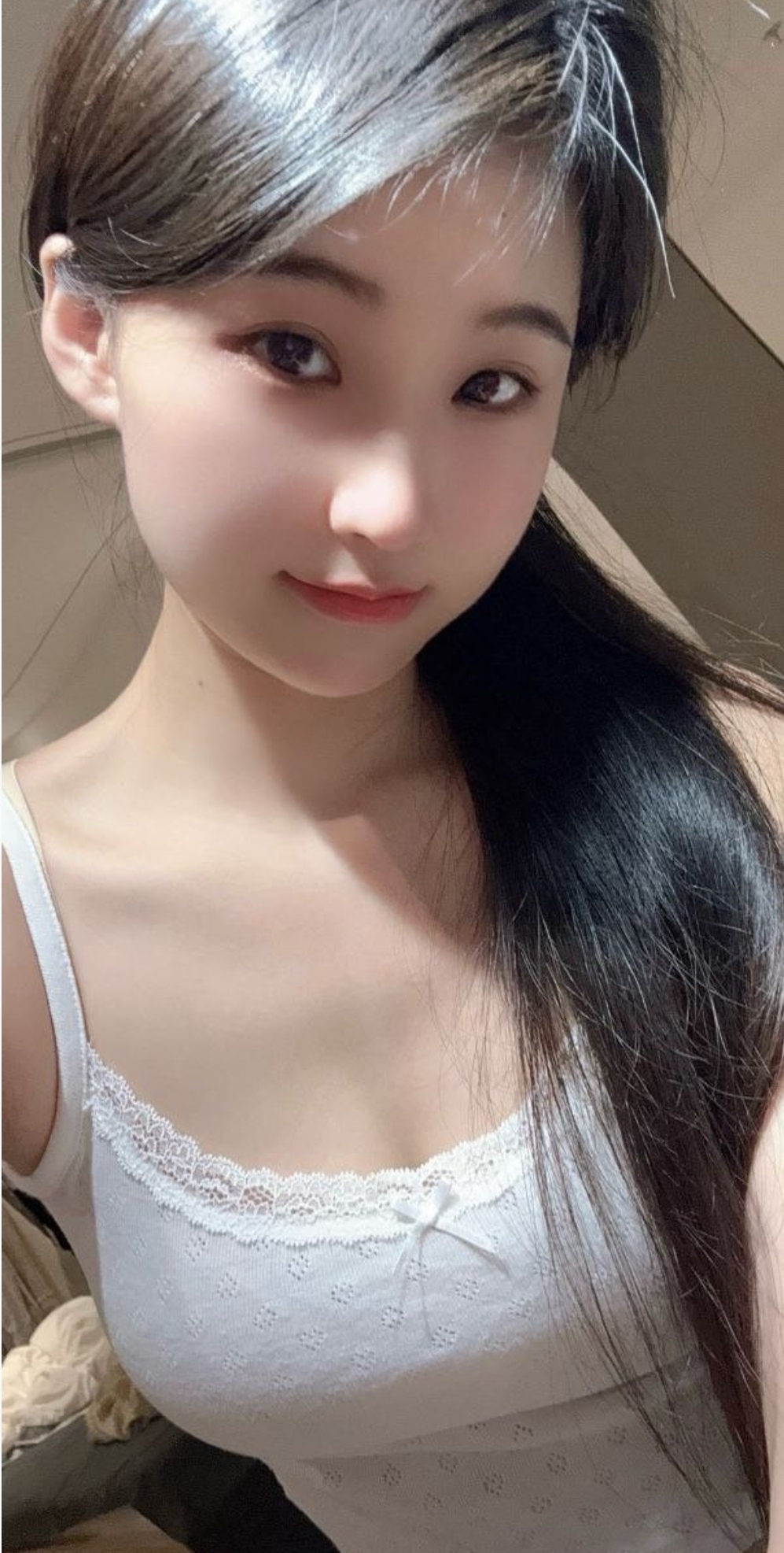 新入手的iphone拍照果然不一样,连自拍都美美哒!#养眼美女