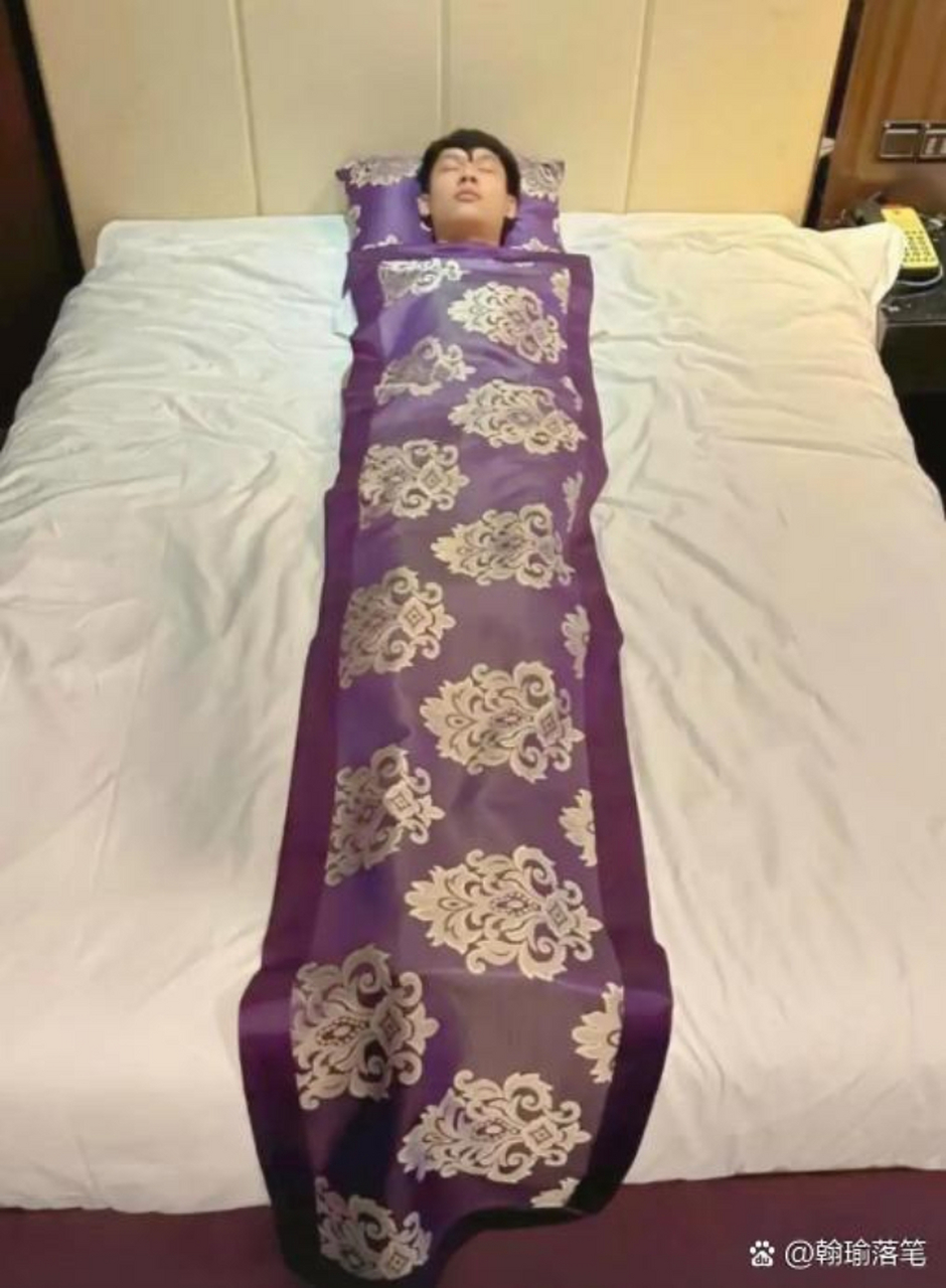 这怕不是宾馆,是殡仪馆吧,躺尸呢#2月图文动态激励计划