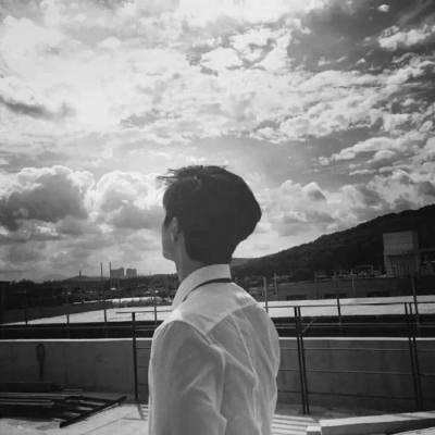 男生男人背影图片大全男生背影男人背影图片真实伤感背影头像男生孤独