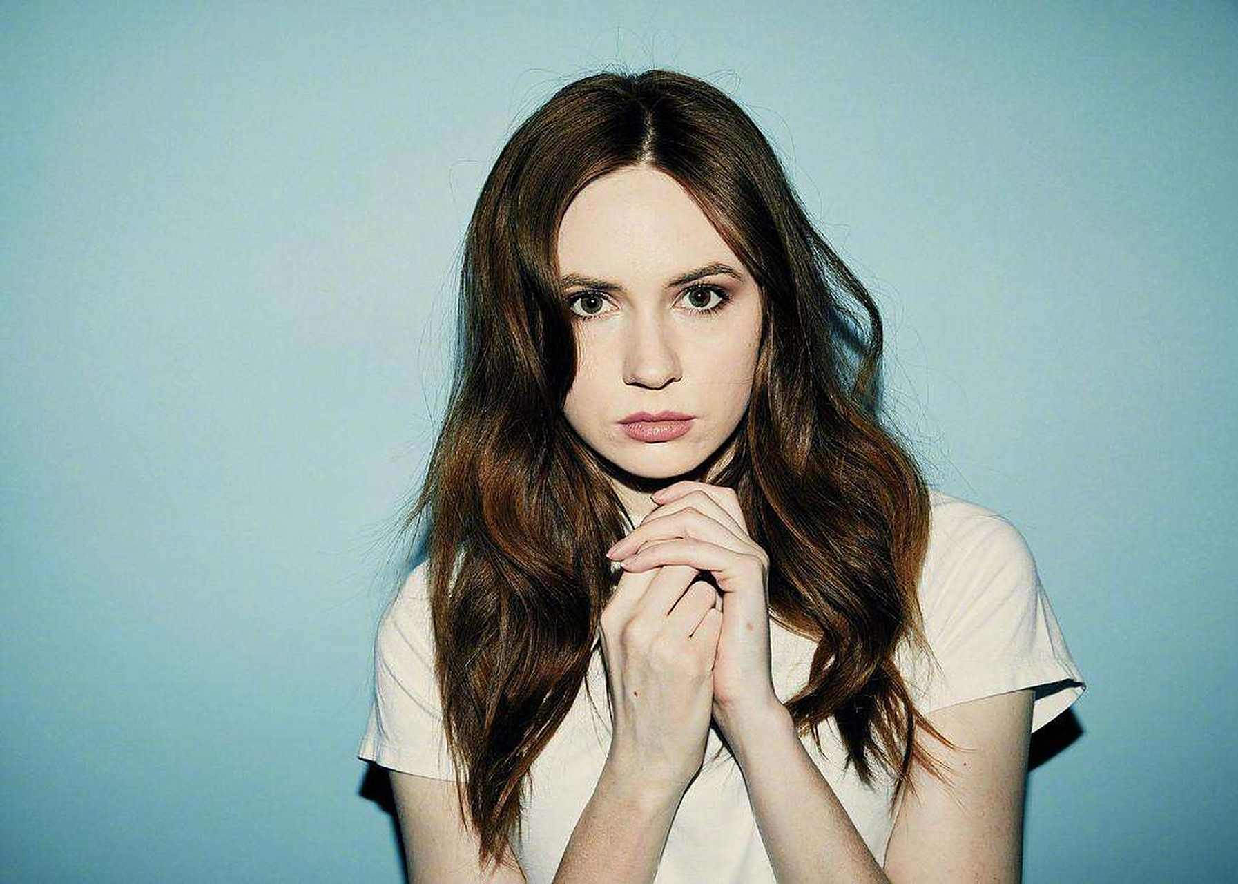 凯伦·吉兰(karen gillan)英国女演员,导演,编剧.