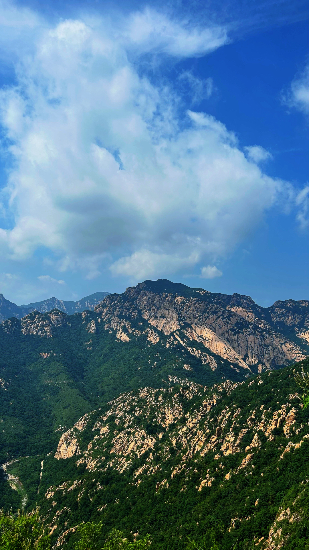 巍峨大山照片图片