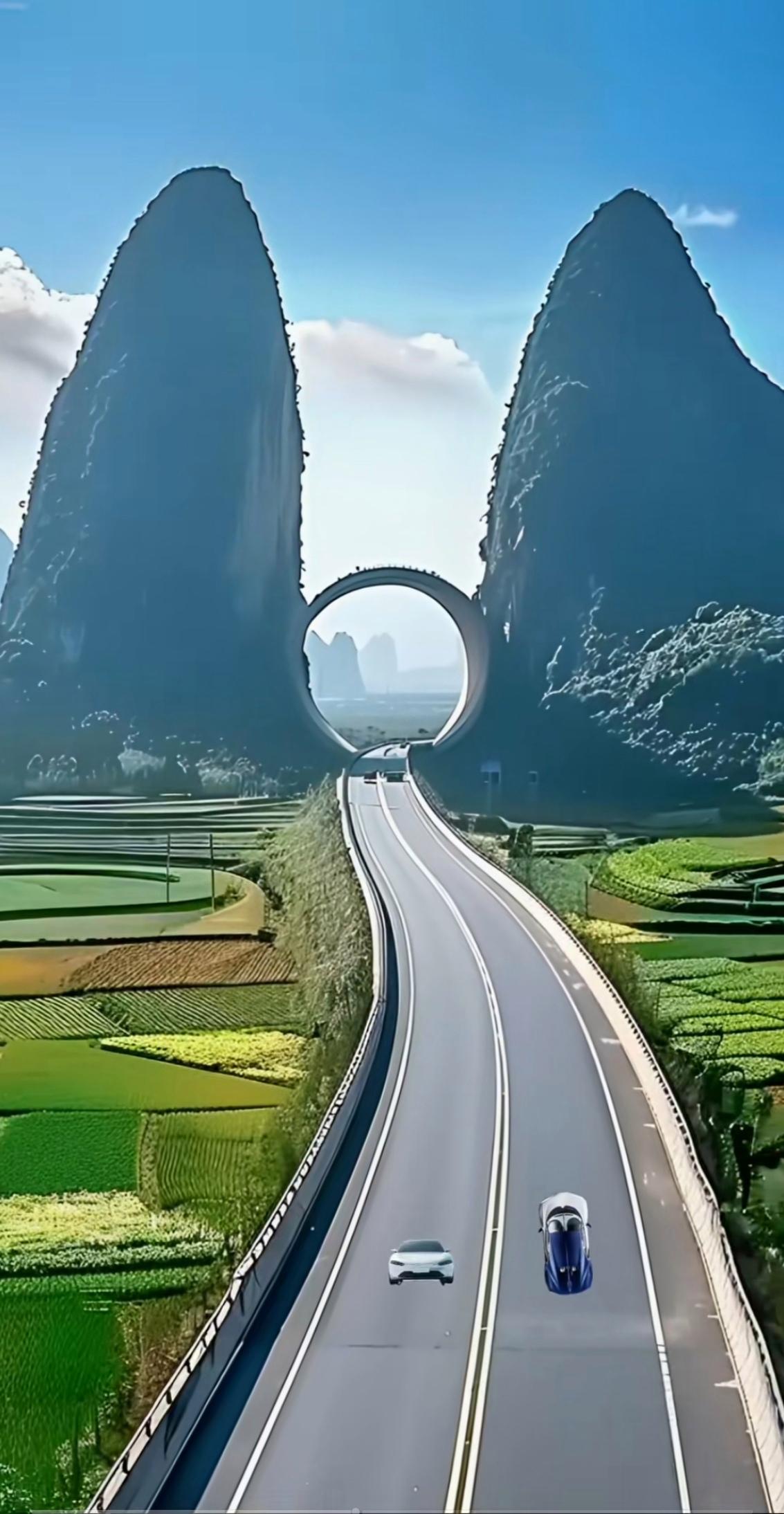 生   活  生活是本书, 内容很丰富, 字里行间真善美, 认真去阅读.