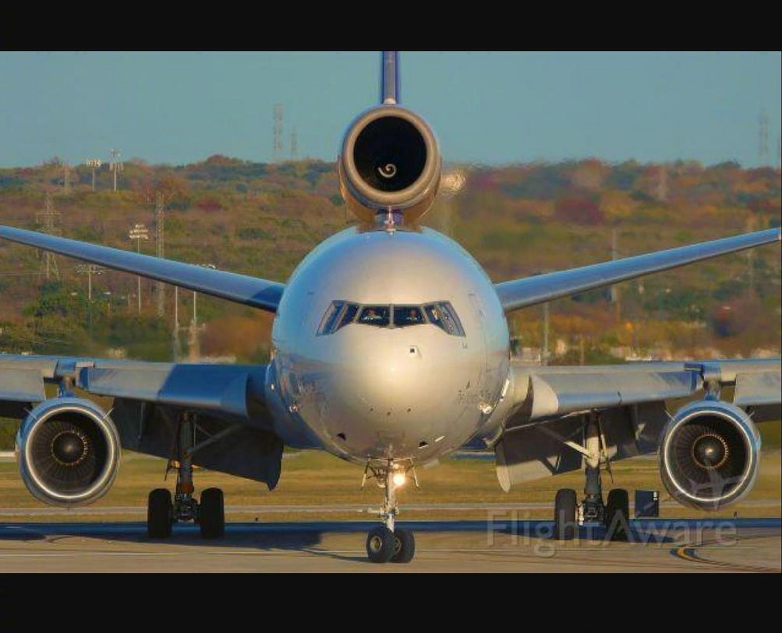 dc-10客機是美國麥道公司研製的第一款三發噴氣式遠程寬體客機,載客量