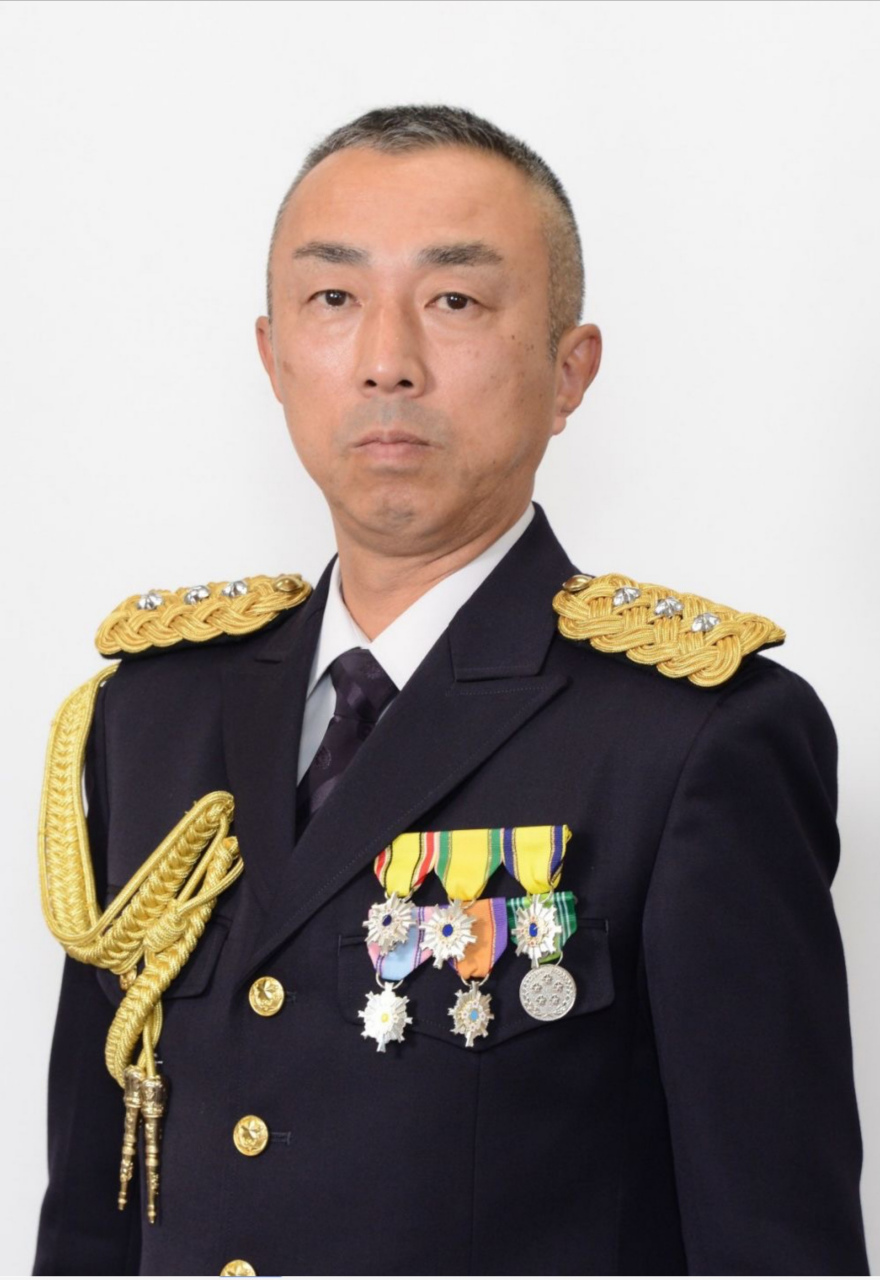 坂本雄一,53岁,曾任日本陆上自卫队第12旅团的旅团长,今年3月31日被