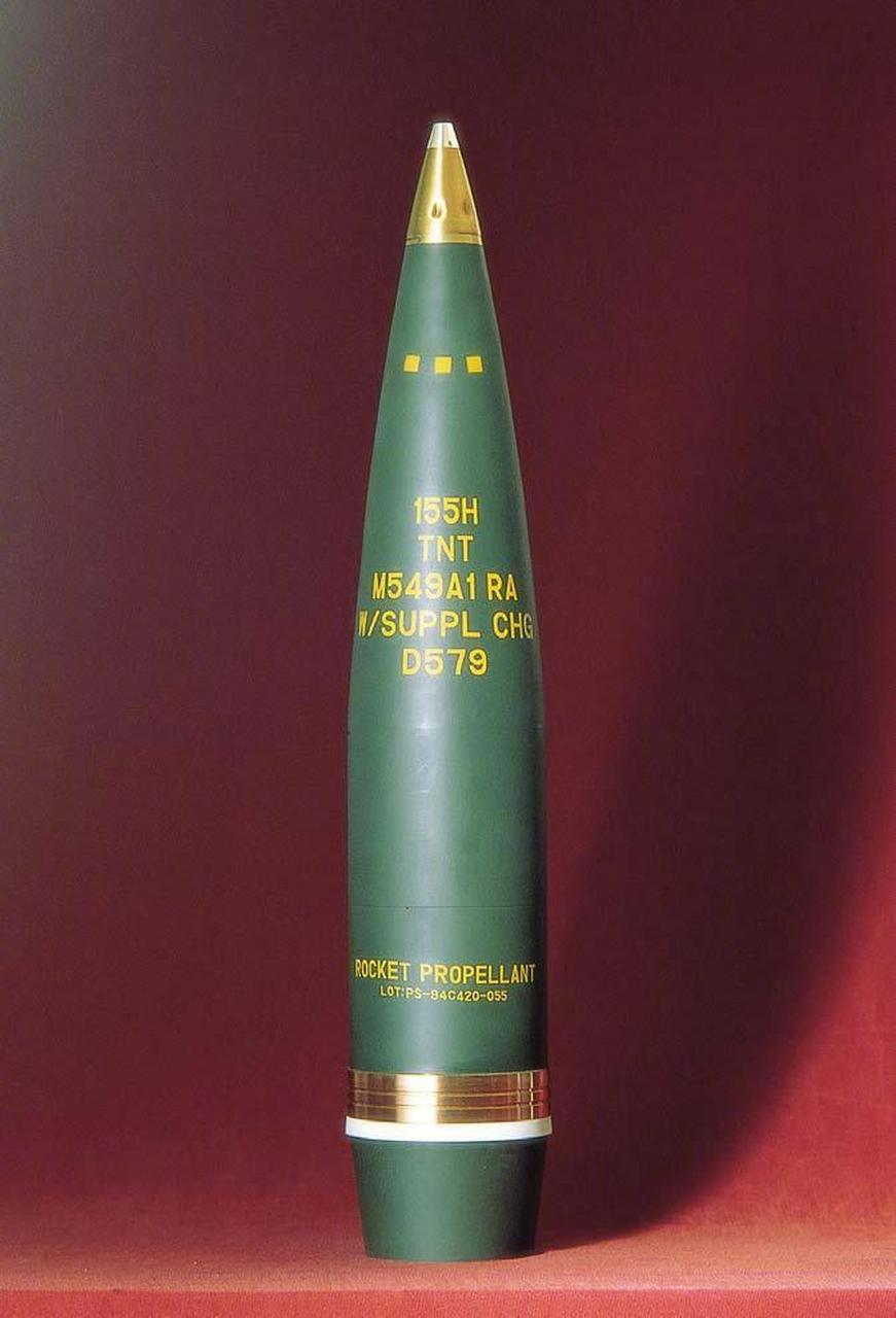 这是美制m549a1型155毫米火箭增程榴弹,  这种炮弹