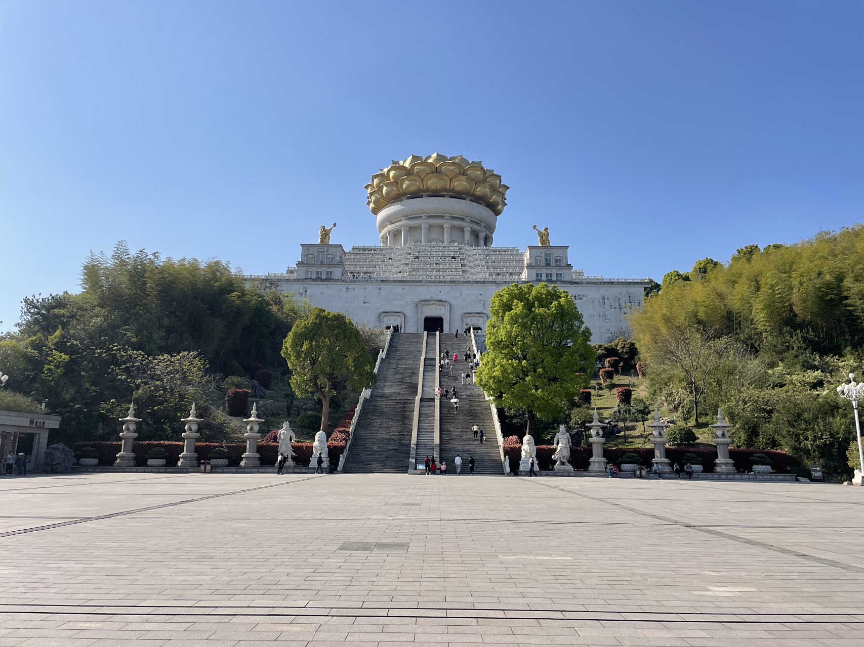 绍兴会稽山兜率天宫龙华寺