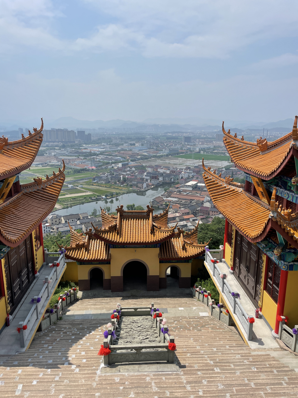 绍兴小方岩梅峰寺图片